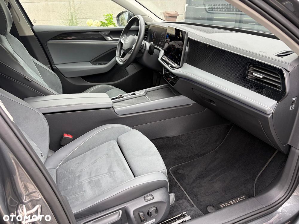 Volkswagen Passat 2.0 TDI SCR DSG Business - 24