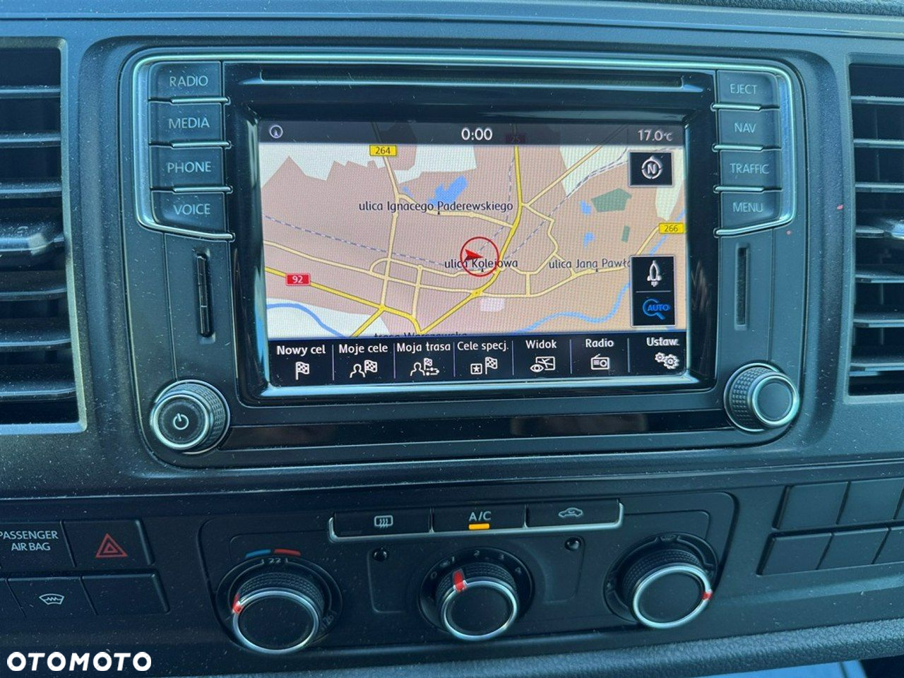 Volkswagen Transporter - 12