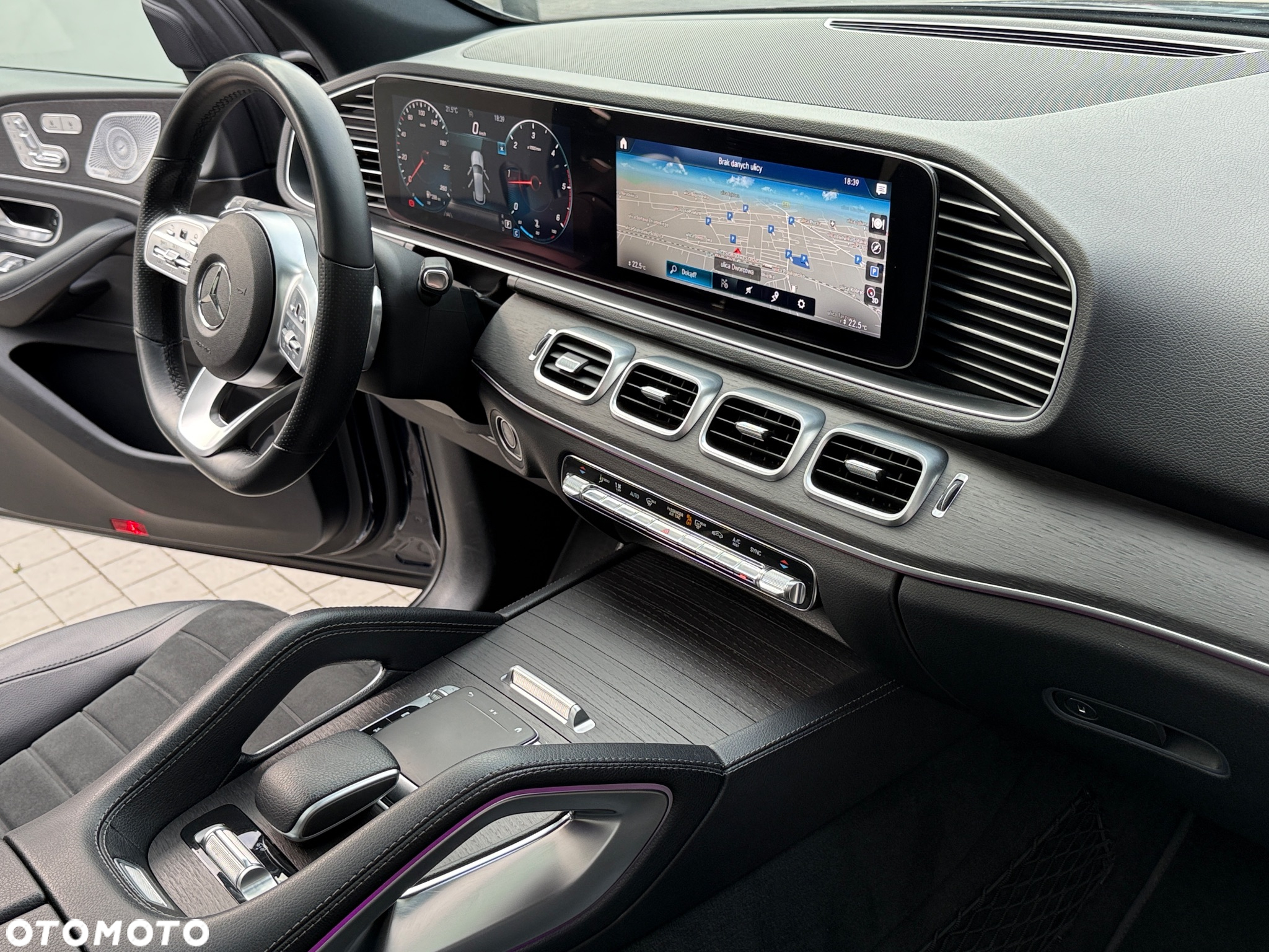 Mercedes-Benz GLE 300 d 4-Matic - 37