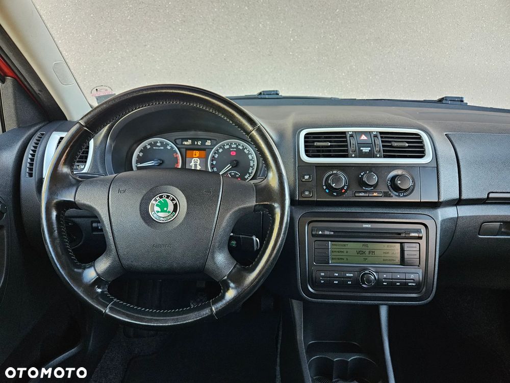 Skoda Fabia 1.2 HTP Cool Colour Edition - 23