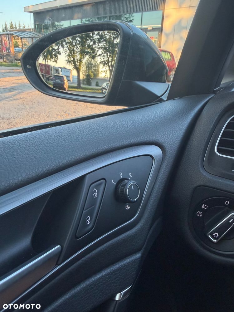 Volkswagen Golf - 9