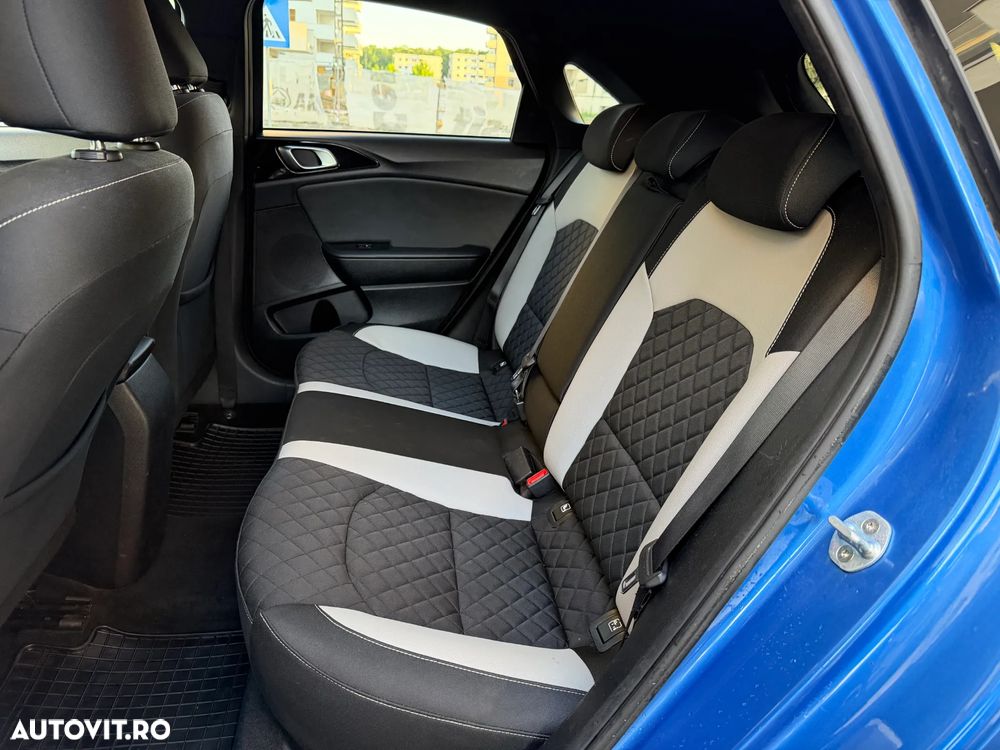 Kia Ceed 1.4 T-GDI 7DCT GT Line - 18
