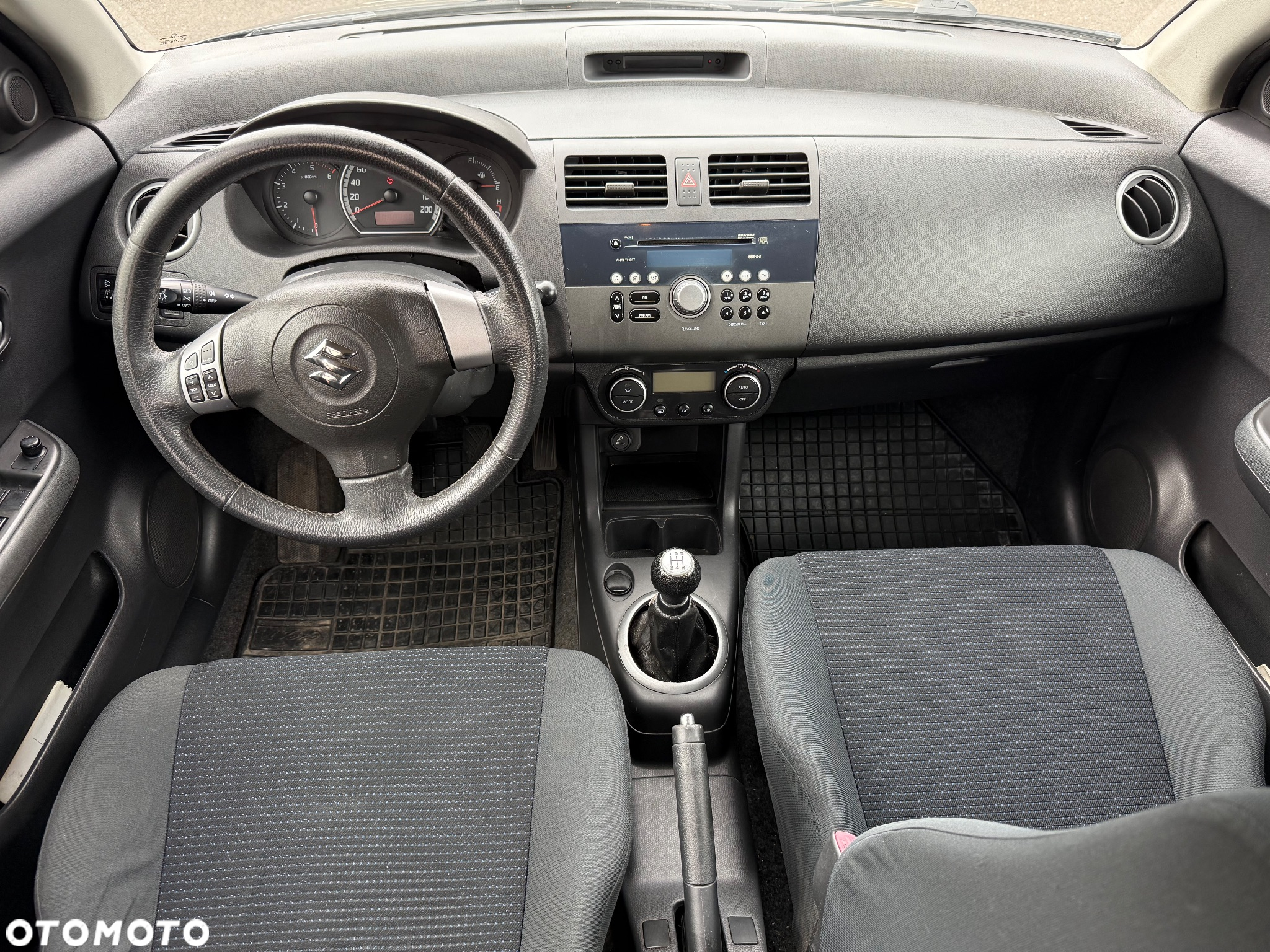Suzuki Swift 1.3 DDiS 16v GLX DPF - 22