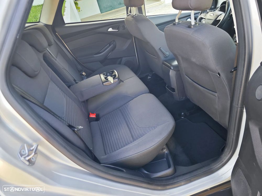 Ford Focus SW 1.0 SCTi Titanium - 8