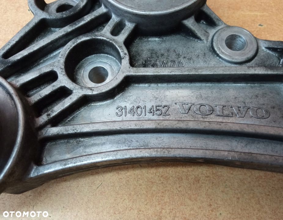 NAPINACZ PASKA VOLVO XC90 II 2.0 T6 31401452 - 2