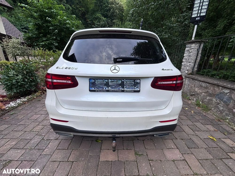 Mercedes-Benz GLC 250 4MATIC - 4