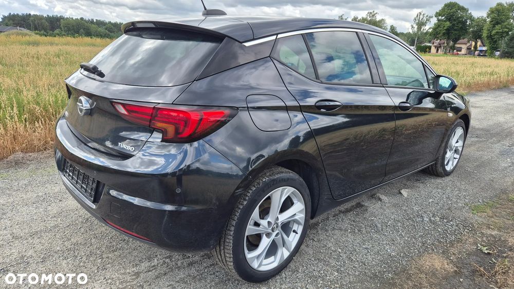 Opel Astra 1.4 Turbo Design Edition - 3