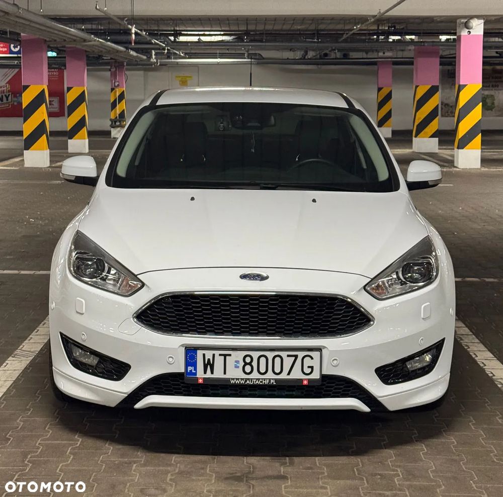 Ford Focus 1.5 EcoBoost ST-Line Business - 1