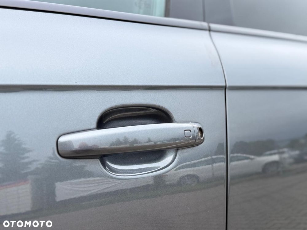 Audi A4 Avant 2.0 TDI DPF clean diesel quattro S line Sportpaket - 15