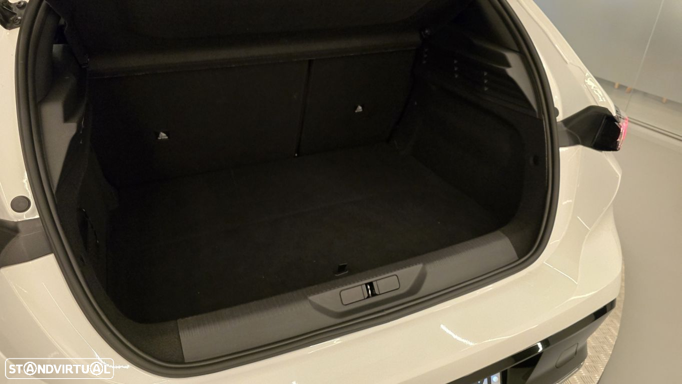Peugeot 308 1.6 Hybrid GT Pack e-EAT8 - 18