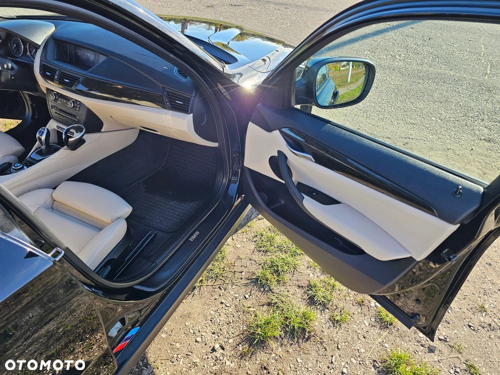 BMW X1 xDrive20i - 11