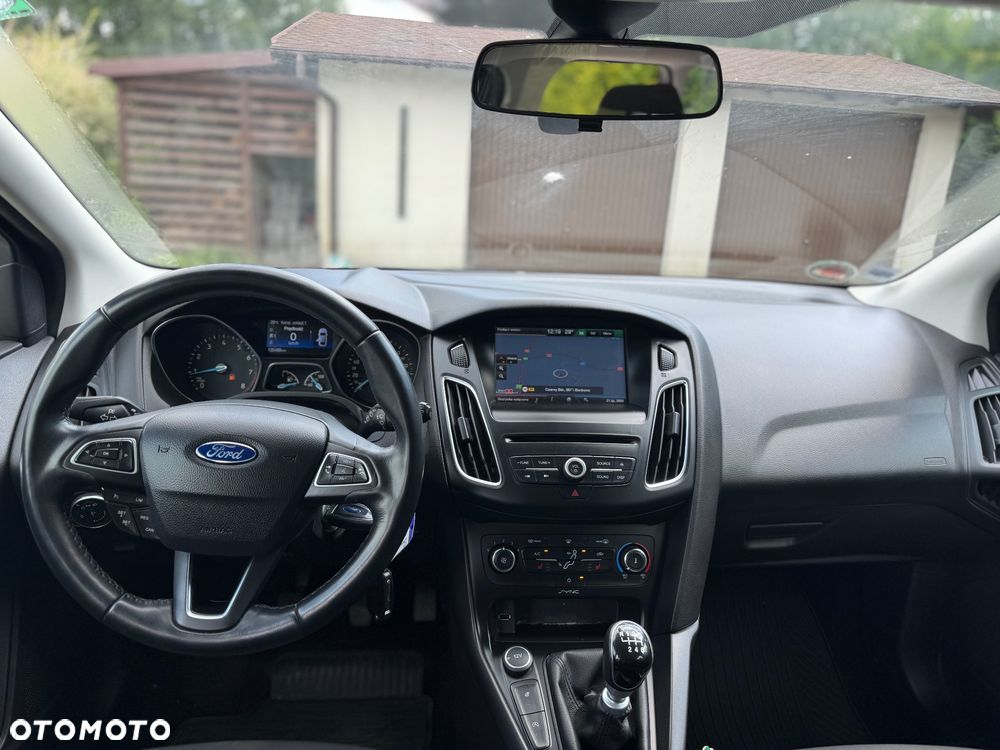Ford Focus 1.0 EcoBoost Titanium - 13
