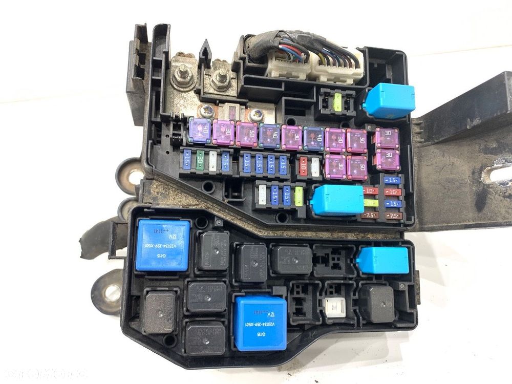 SKRZYNKA BEZPIECZNIKÓW - 212.00 PLN - MAZDA CX-9 (TB) 2006 - 2022 3.7 204 kW [277 KM] benzyna 2007 - 5