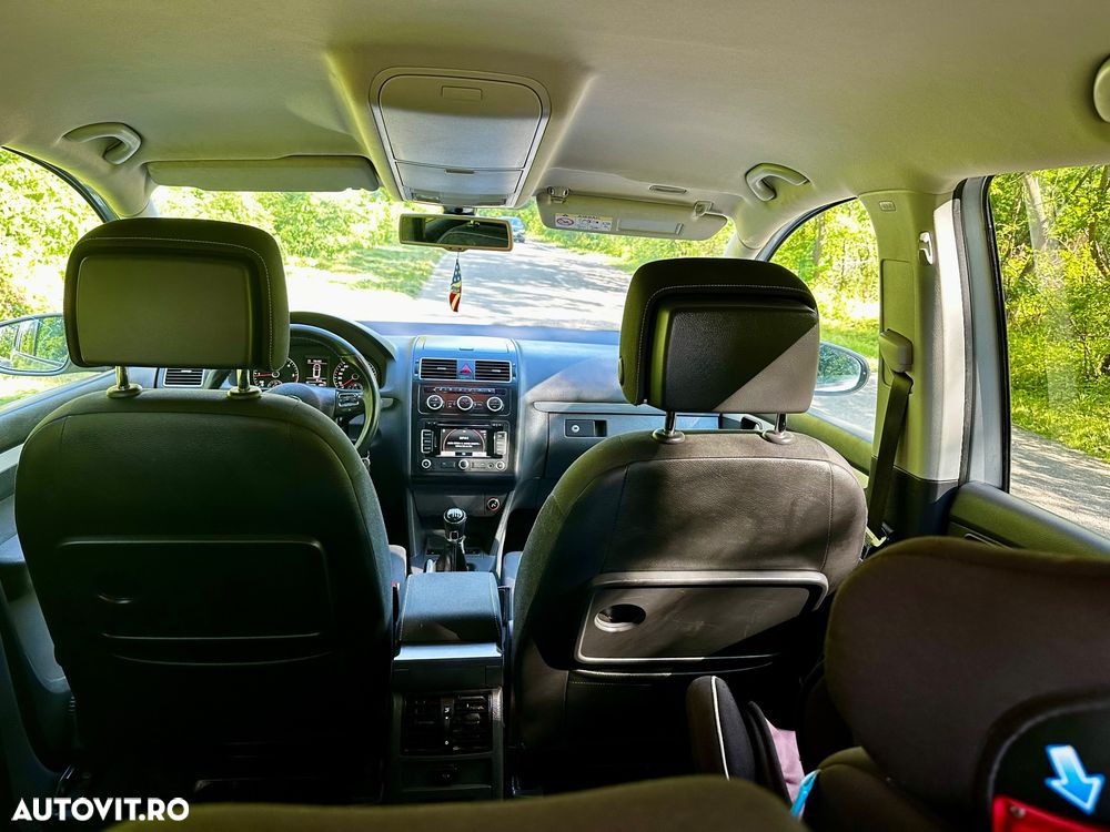 Volkswagen Touran 1.6 TDI Comfortline - 6
