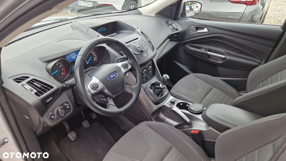 Ford Kuga 1.6 EcoBoost 2x4 Titanium - 13