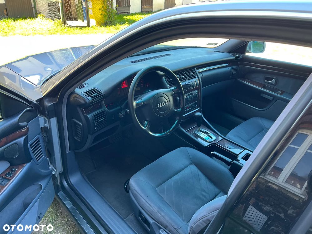 Audi A8 2.5 TDI Quattro Tiptronic - 7