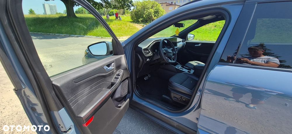 Ford Kuga 2.5 FHEV AWD ST-Line - 26