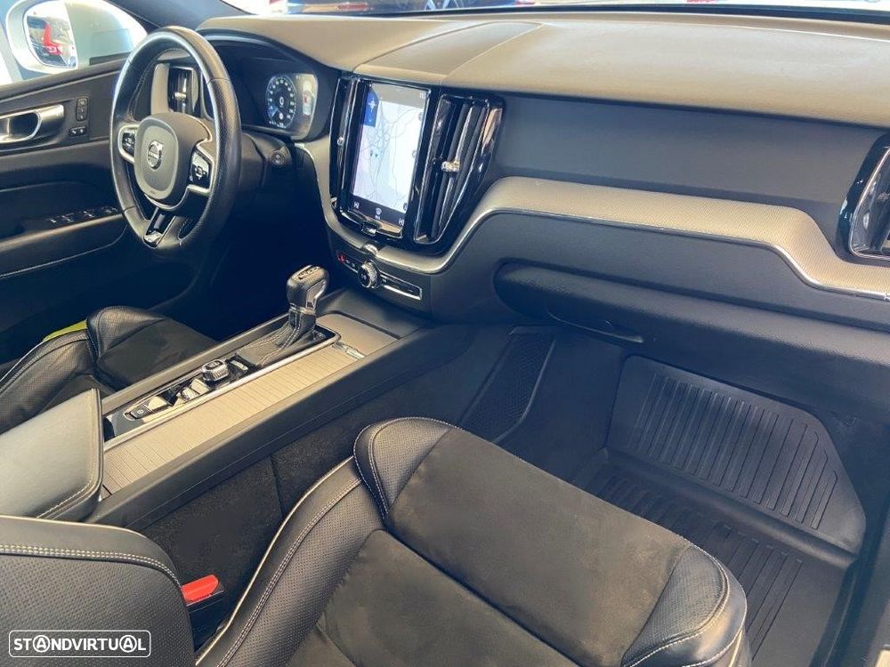 Volvo XC 60 2.0 D4 R-Design Geartronic - 6