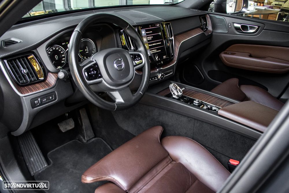 Volvo XC 60 2.0 T8 PHEV Inscription Expression AWD - 24