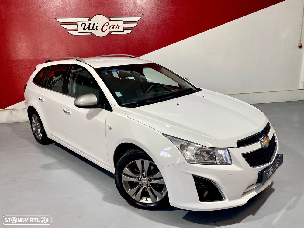 Chevrolet Cruze SW 1.7 VCDi LTZ - 1