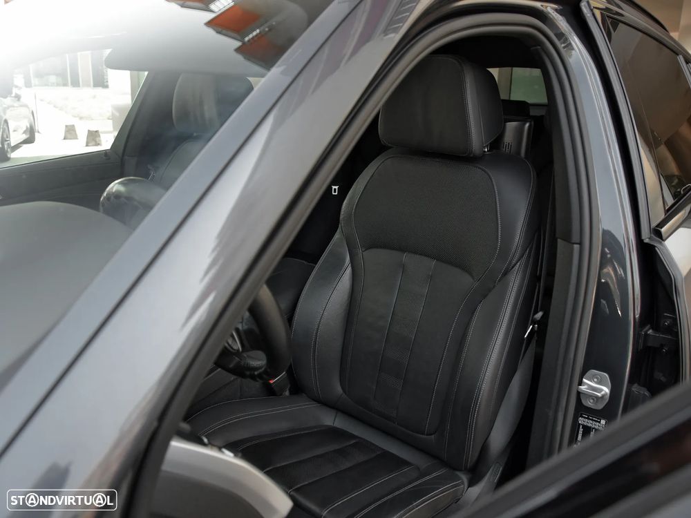 BMW X6 30 d xDrive Pack M - 11