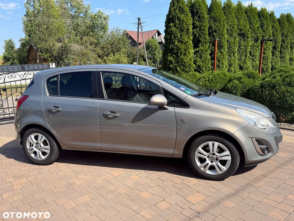 Opel Corsa 1.4 16V Active - 10