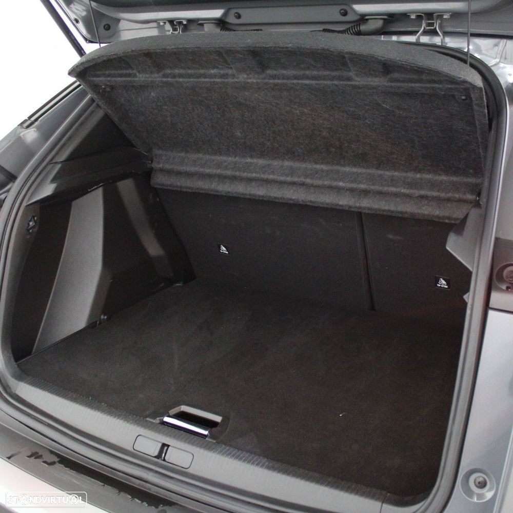 Peugeot 2008 - 11
