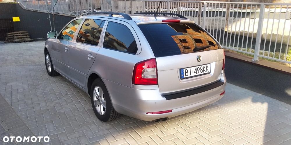 Skoda Octavia 2.0 TDI Ambiente - 6