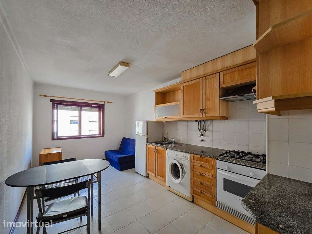 Apartamento T1K com mobília para arrendar na Figueira da Foz - Grande imagem: 5/13