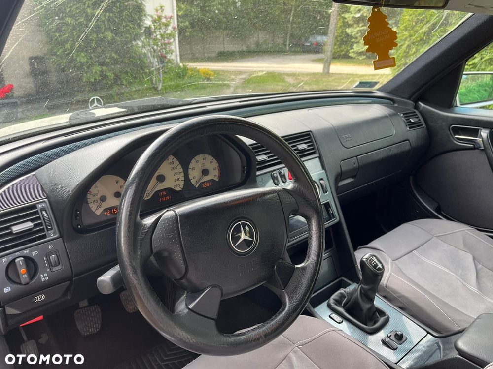 Mercedes-Benz Klasa C 200 Kompressor Sport - 9