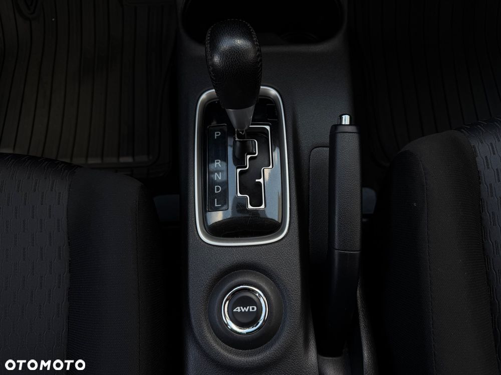 Mitsubishi Outlander 2.2 DI-D 4WD Automatik Instyle - 25