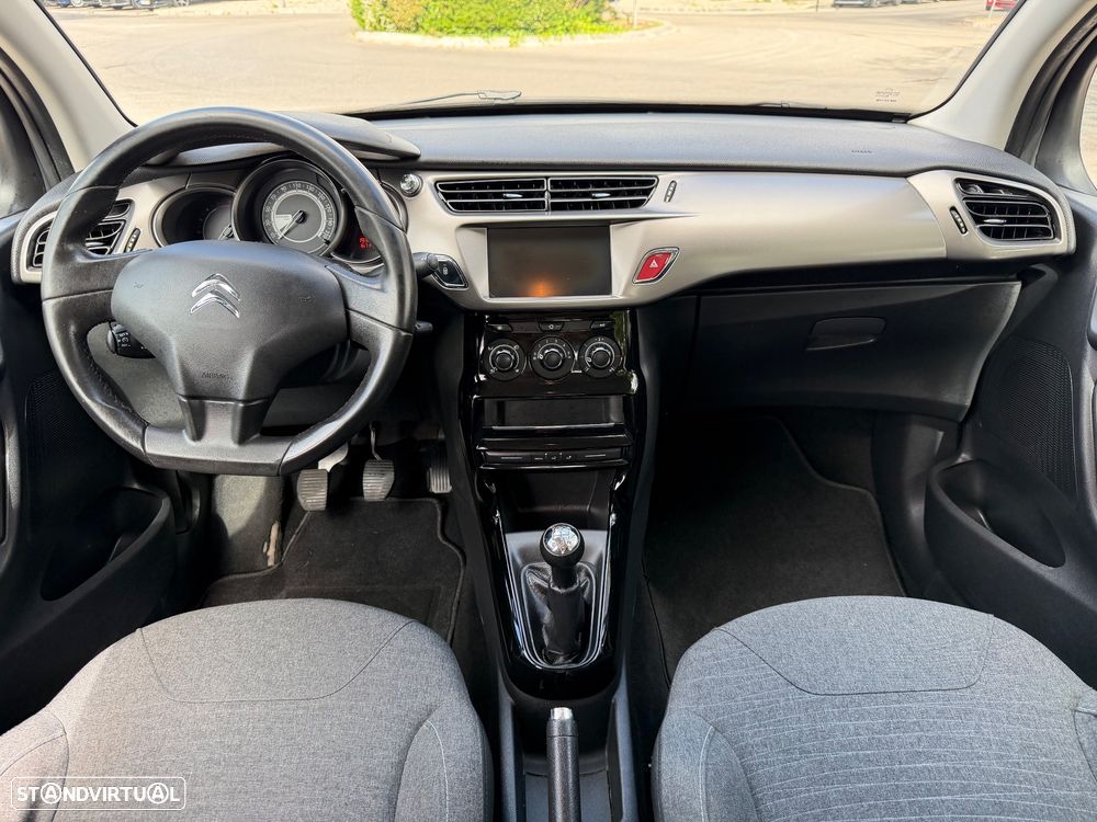 Citroën C3 1.6 BlueHDi Exclusive - 26