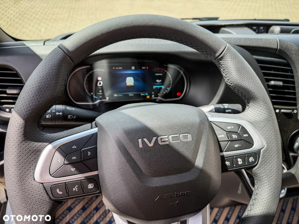 Iveco Daily 35S18HA8 V 3.0 Diesel 180 KM L3H3 - 28