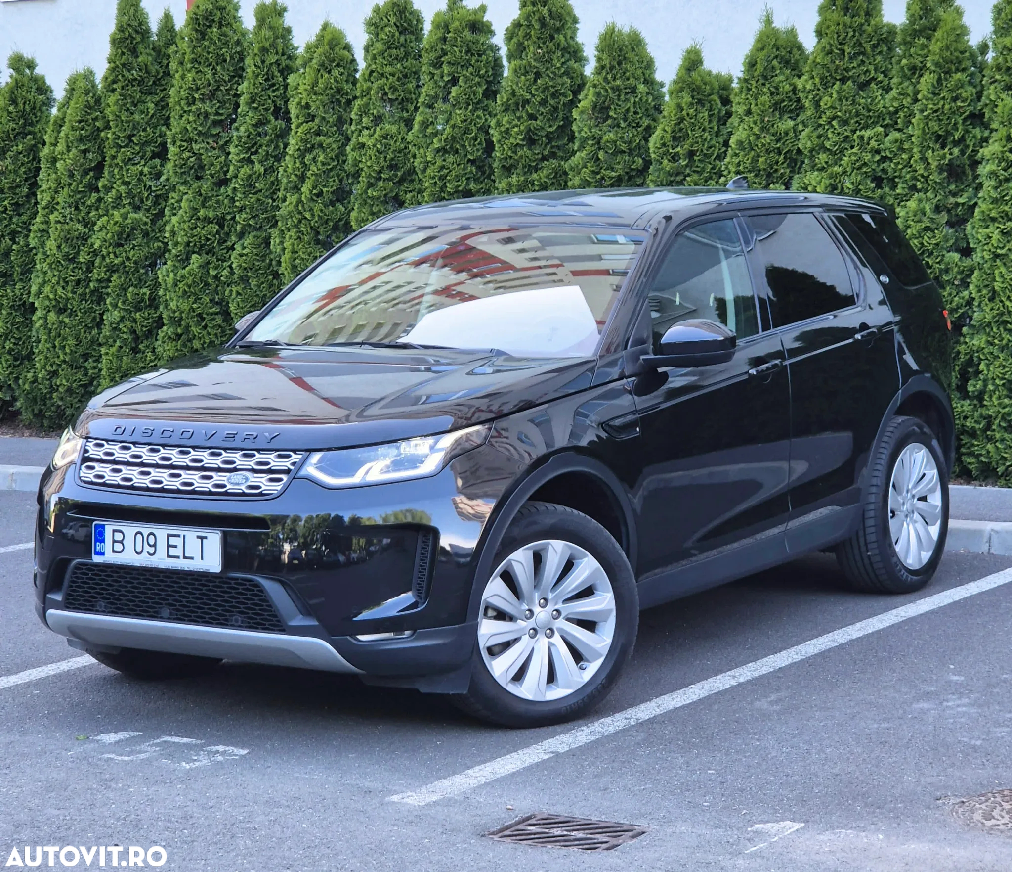 Land Rover Discovery Sport 2.0 D180 R-Dynamic MHEV - 2