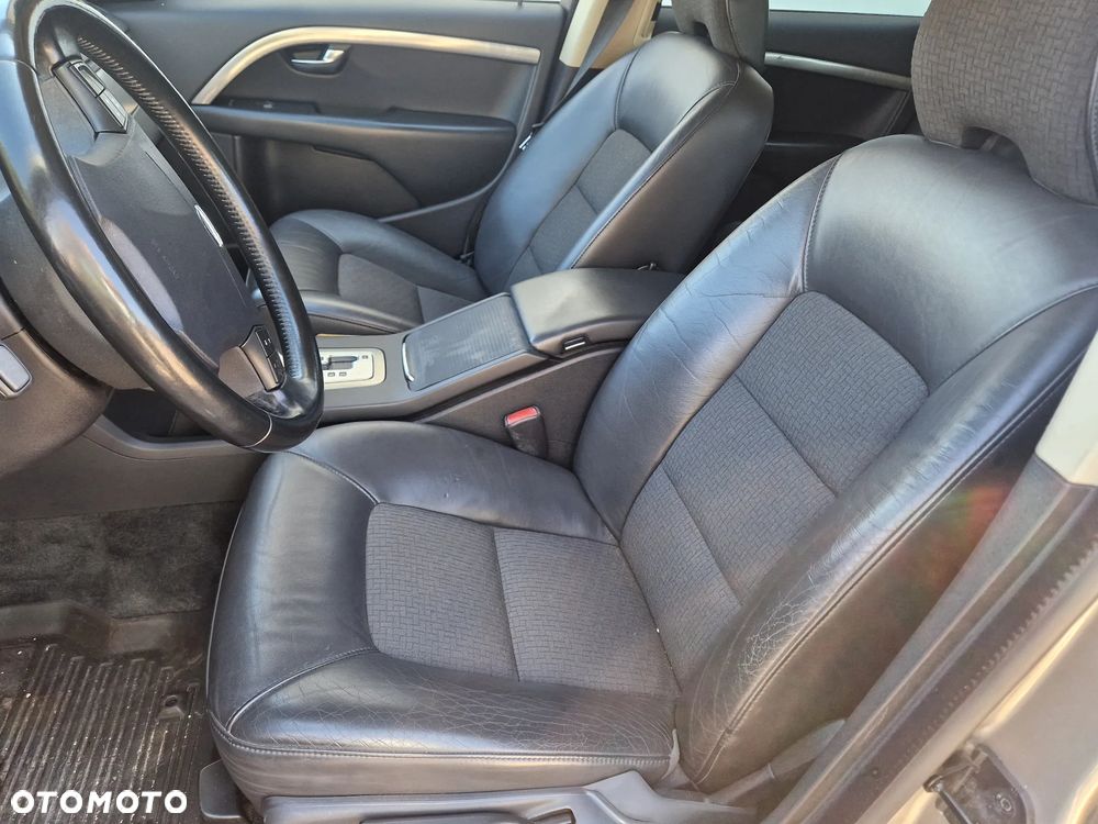 Volvo V70 2.5T Summum - 7