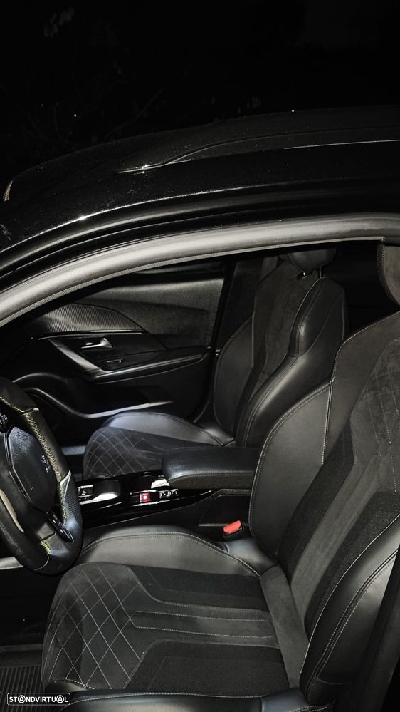 Peugeot 2008 1.2 PureTech GT EAT8 - 6