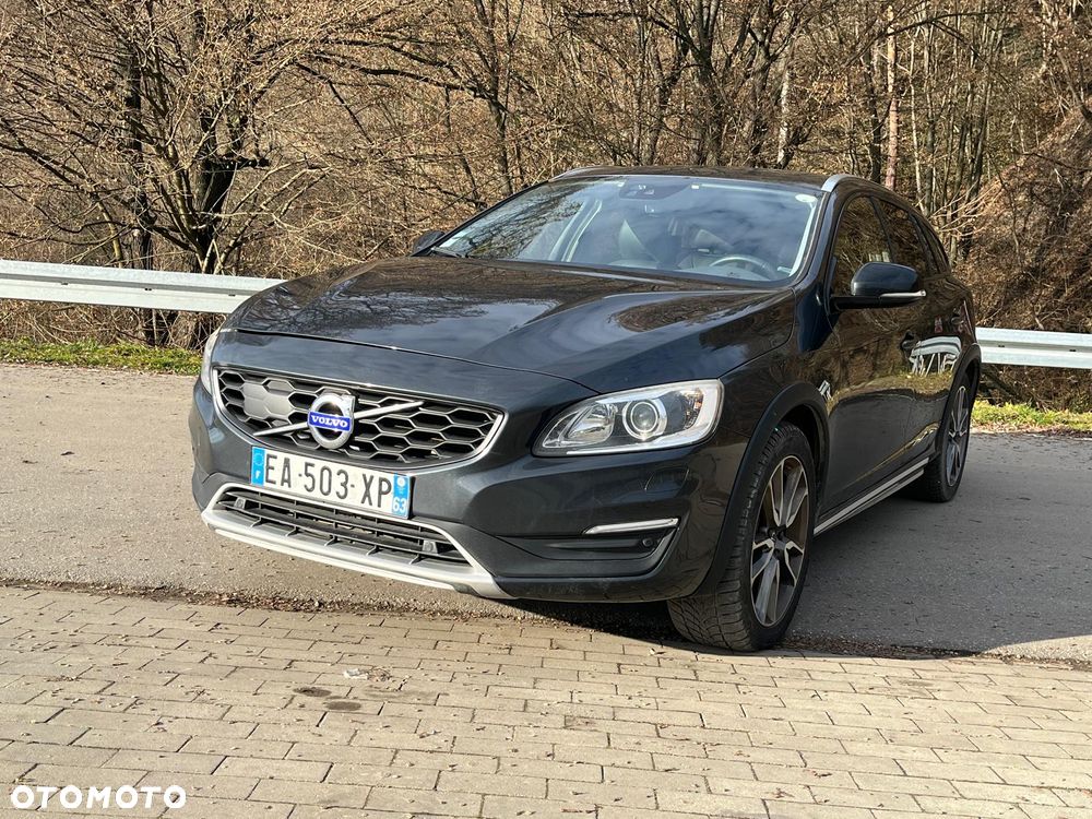 Volvo V60 Cross Country D4 AWD Geartronic Summum - 1