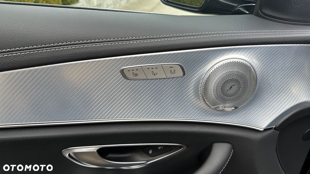 Mercedes-Benz Klasa E - 23