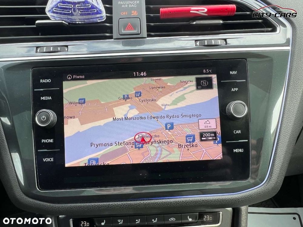 Volkswagen Tiguan - 22