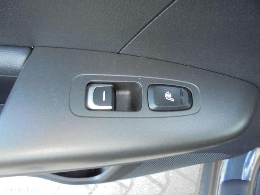 Kia Sportage 1.6 GDI 2WD DREAM-TEAM EDITION - 13