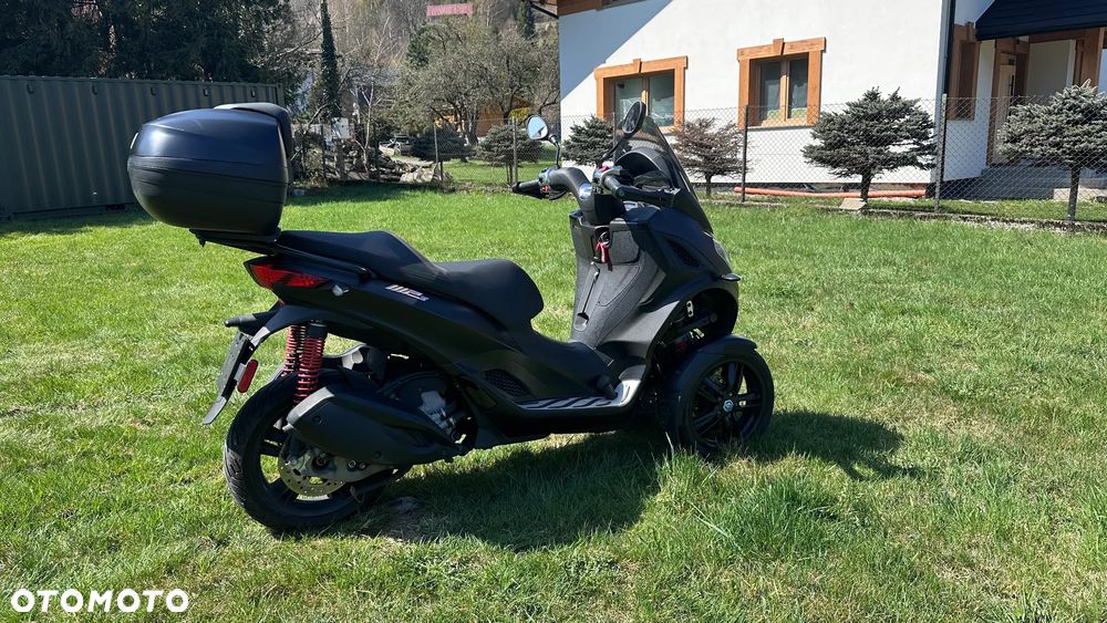 Piaggio MP-3 - 3