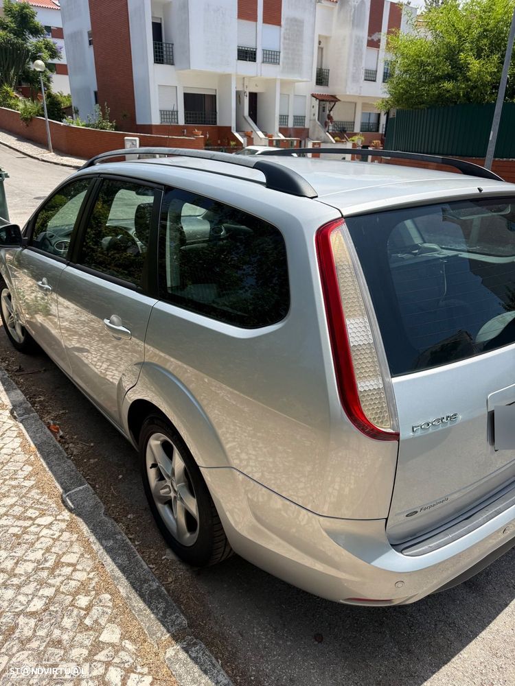 Ford Focus SW 1.6 TDCi Titanium — fotografia 5