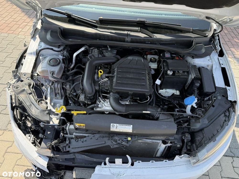 Volkswagen Polo - 10