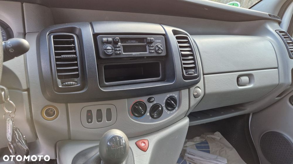 Opel Vivaro 2.0CDTI - 21