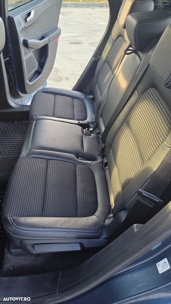 Ford Kuga 2.0 EcoBlue A8 AWD Titanium - 12