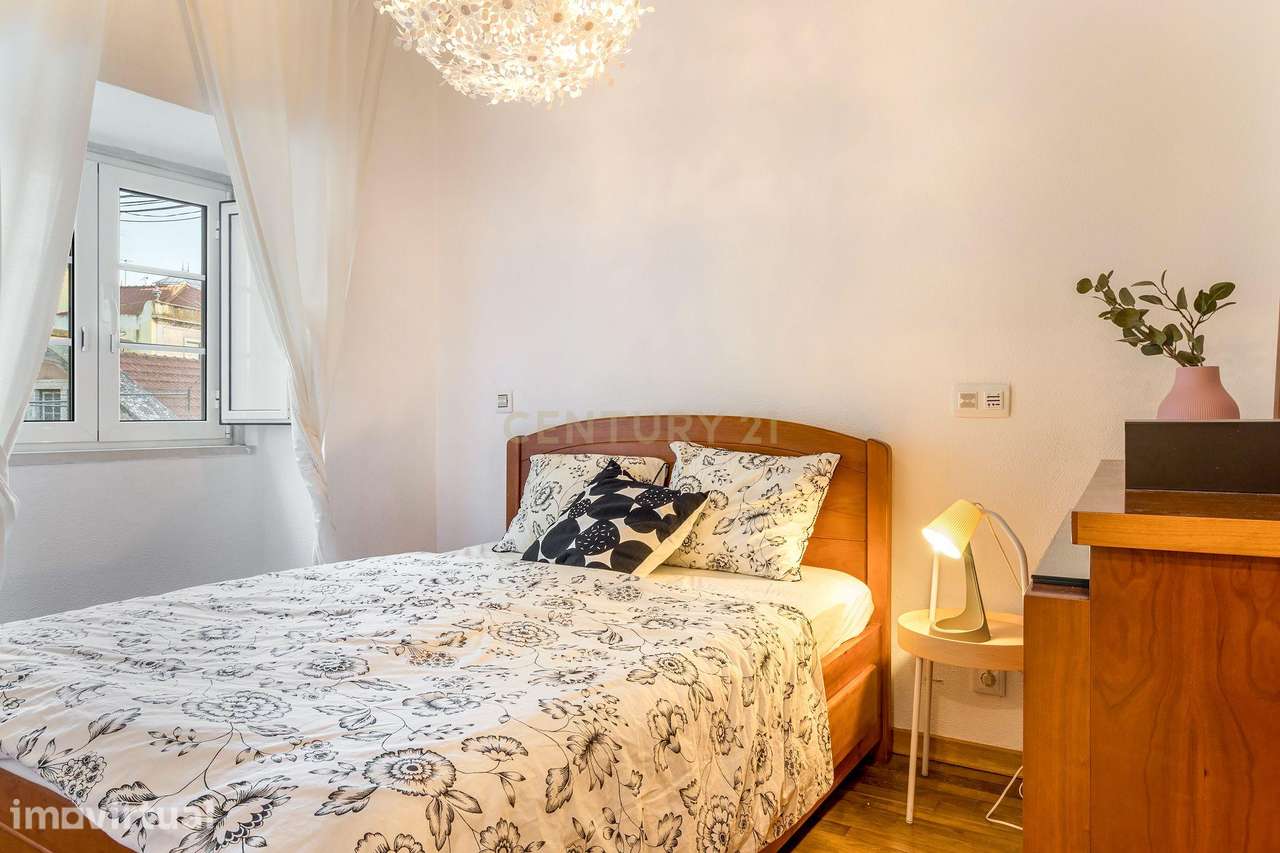 Prédio com 2 apartamentos: T2 Duplex + T0 Estúdio, na Mouraria, Lisboa - Grande imagem: 3/27