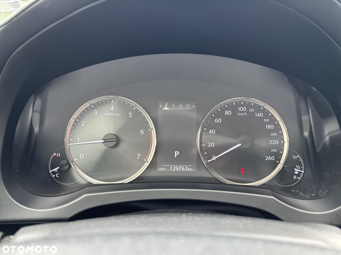 Lexus IS 200t Elegance - 15