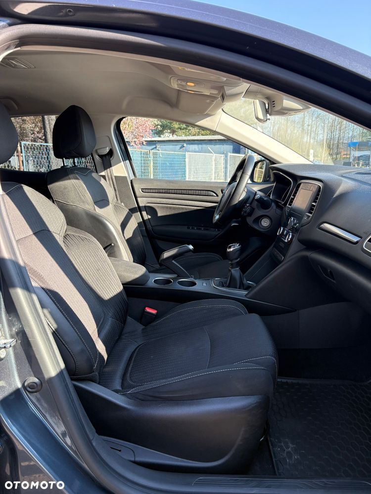 Renault Megane ENERGY TCe 100 EXPERIENCE - 13