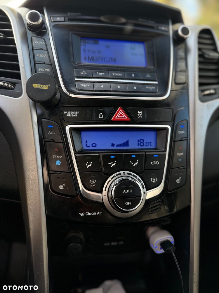 Hyundai i30 1.6 CRDi Comfort - 17