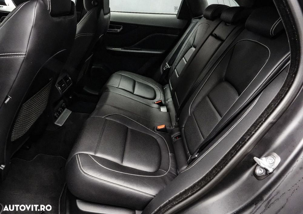 Jaguar F-Pace 20d AWD R-Sport - 16